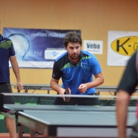 První vítězství mužů a žen v divizi